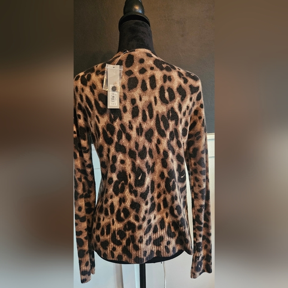 Apt 9 cashmere animal print cashmere sweater - Picture 4 of 5